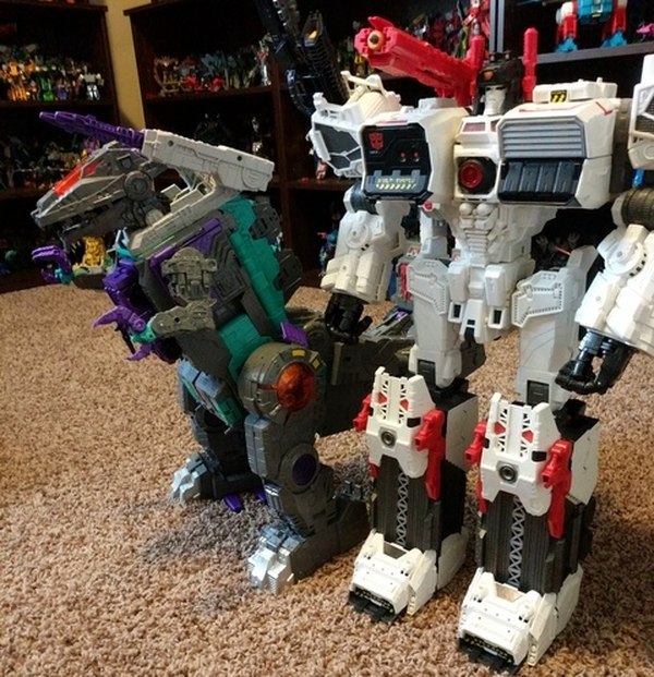 Titans Return Trypticon In Hand Photo Gallery 10 (10 of 24)